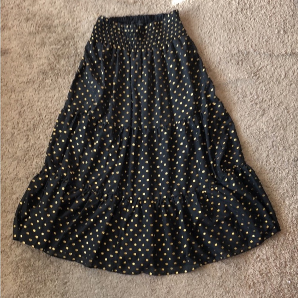 SOLD 🌸🌸🌸🌸🌸Boho tiered skirt. Flip flops, flats, heels or cowboy boots! - Picture 5 of 7